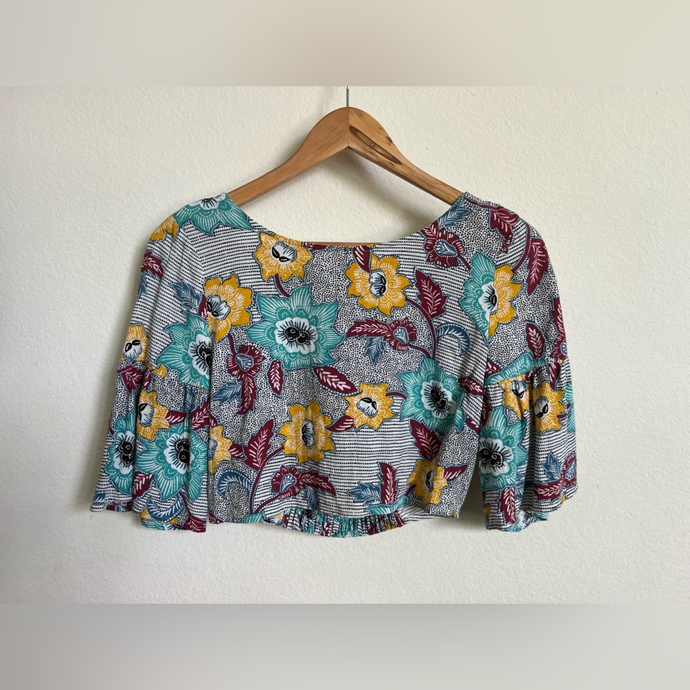 BCBGeneration Crop Top